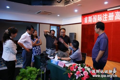 点击查看高清晰原图